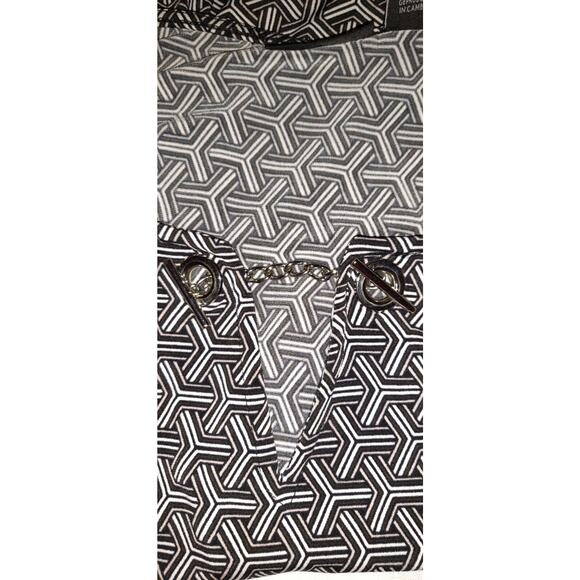 Tahari Black & White Top Short Sleeve Women's SIZE L LARGE Silver- Tone Accents - Picture 6 of 10